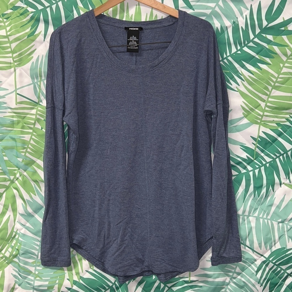 Premise long sleeve top size medium color blue